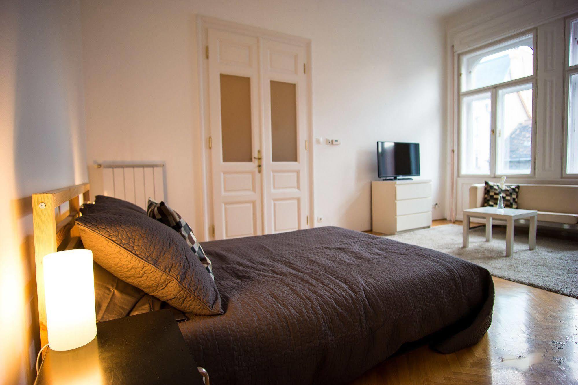 Opera Guesthouse Budapest Luaran gambar