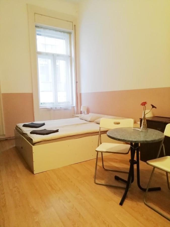 Opera Guesthouse Budapest Luaran gambar